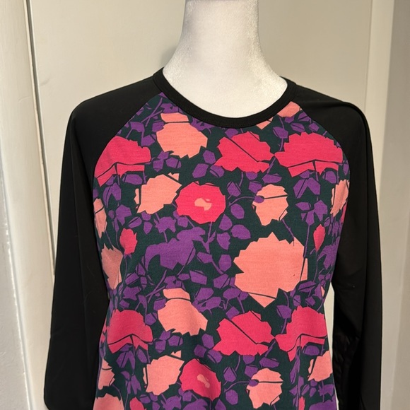 Lularoe Randy shirt - Picture 2 of 6